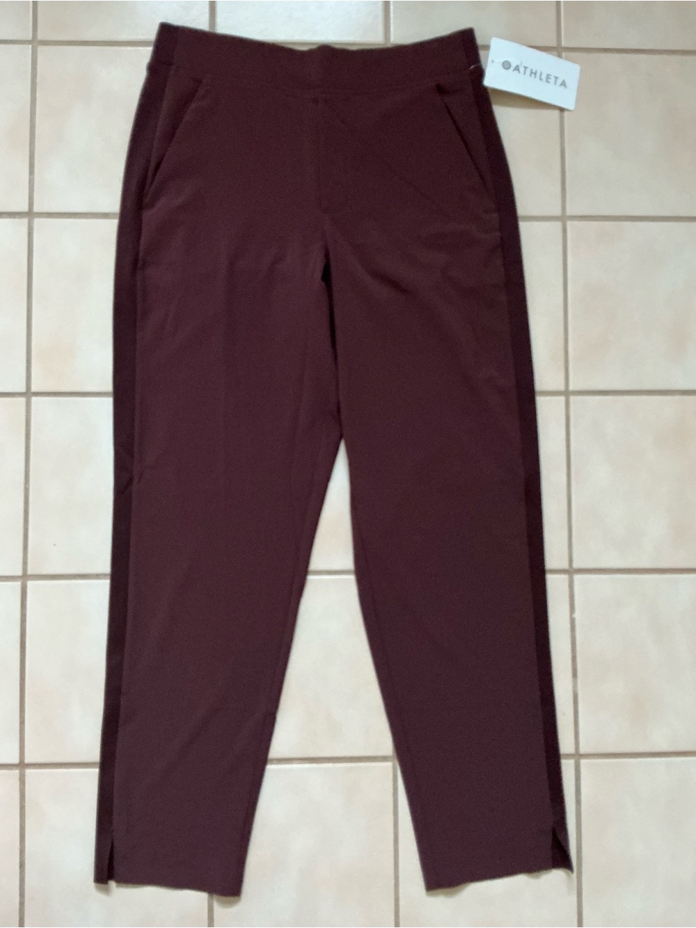 ATHLETA Brooklyn Ankle Pants Sz 4 NWT! Garnet